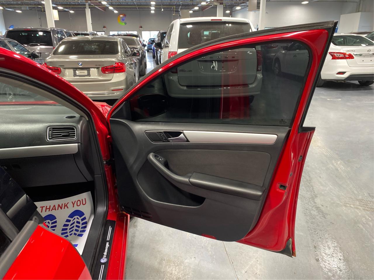 2014 Volkswagen Jetta Comfortline Manual Transmission- Clean Carfax Photo