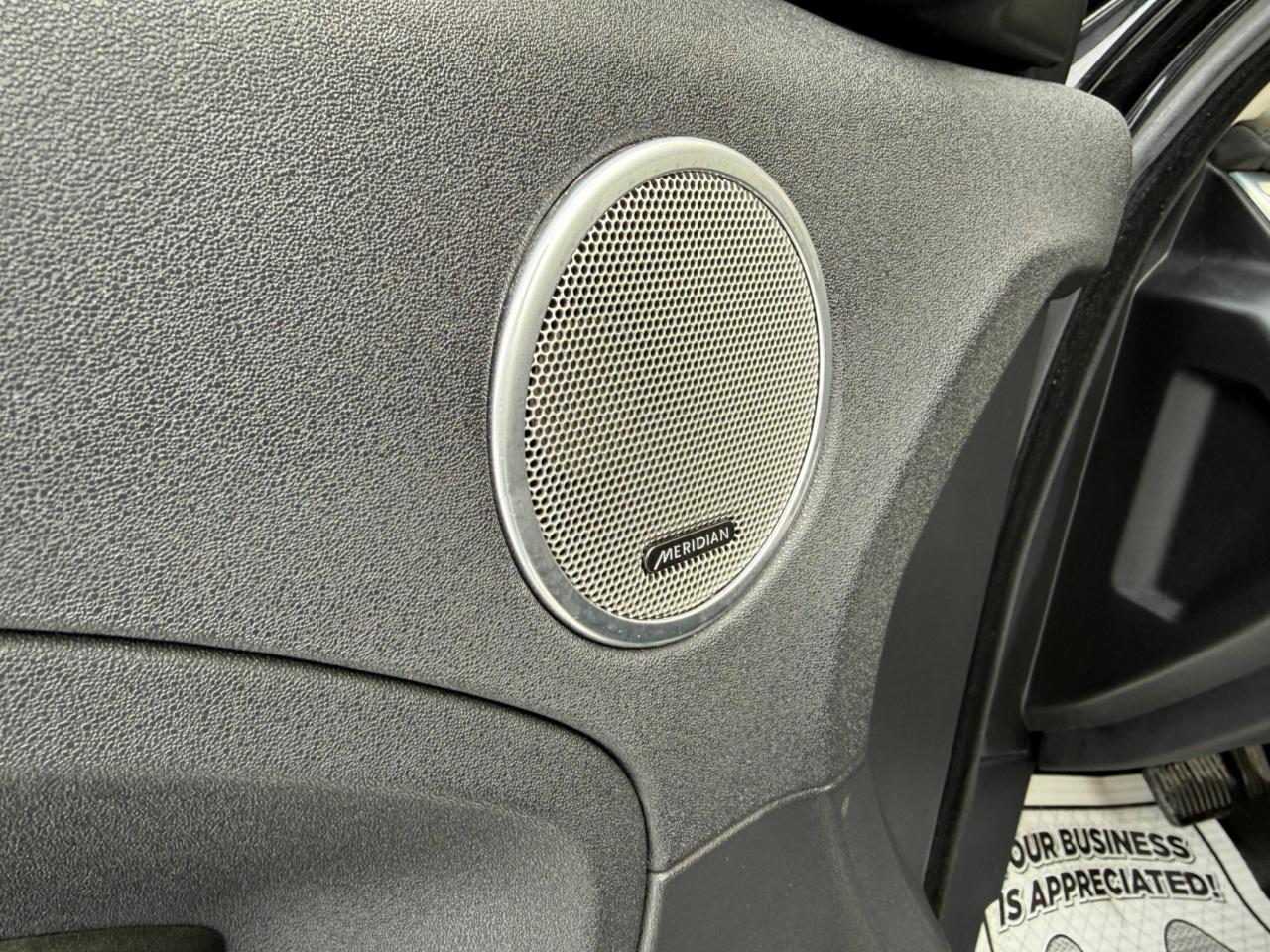 2015 Land Rover Evoque Pure City Photo