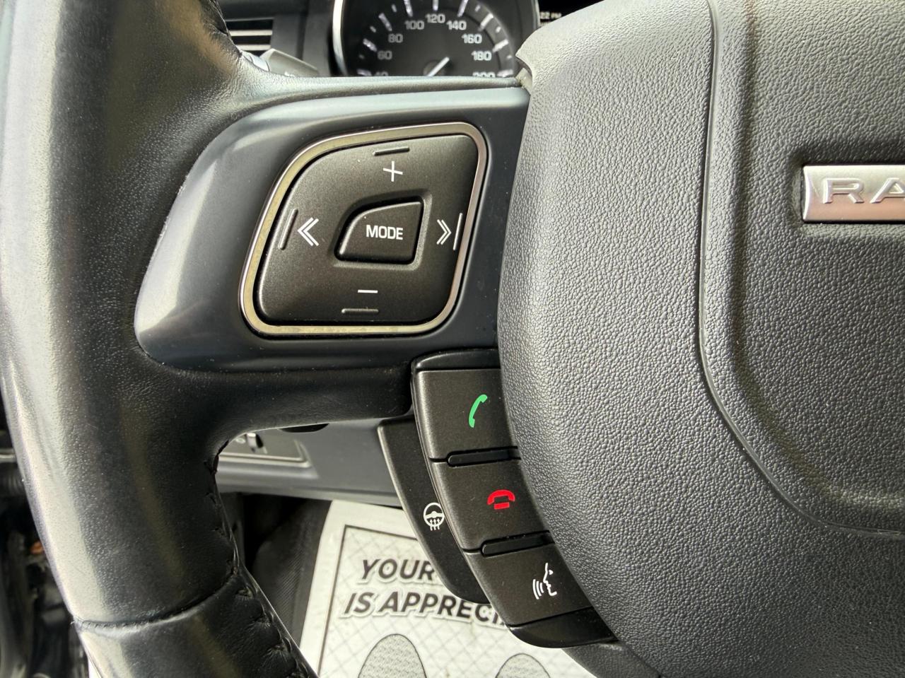 2015 Land Rover Evoque Pure City Photo