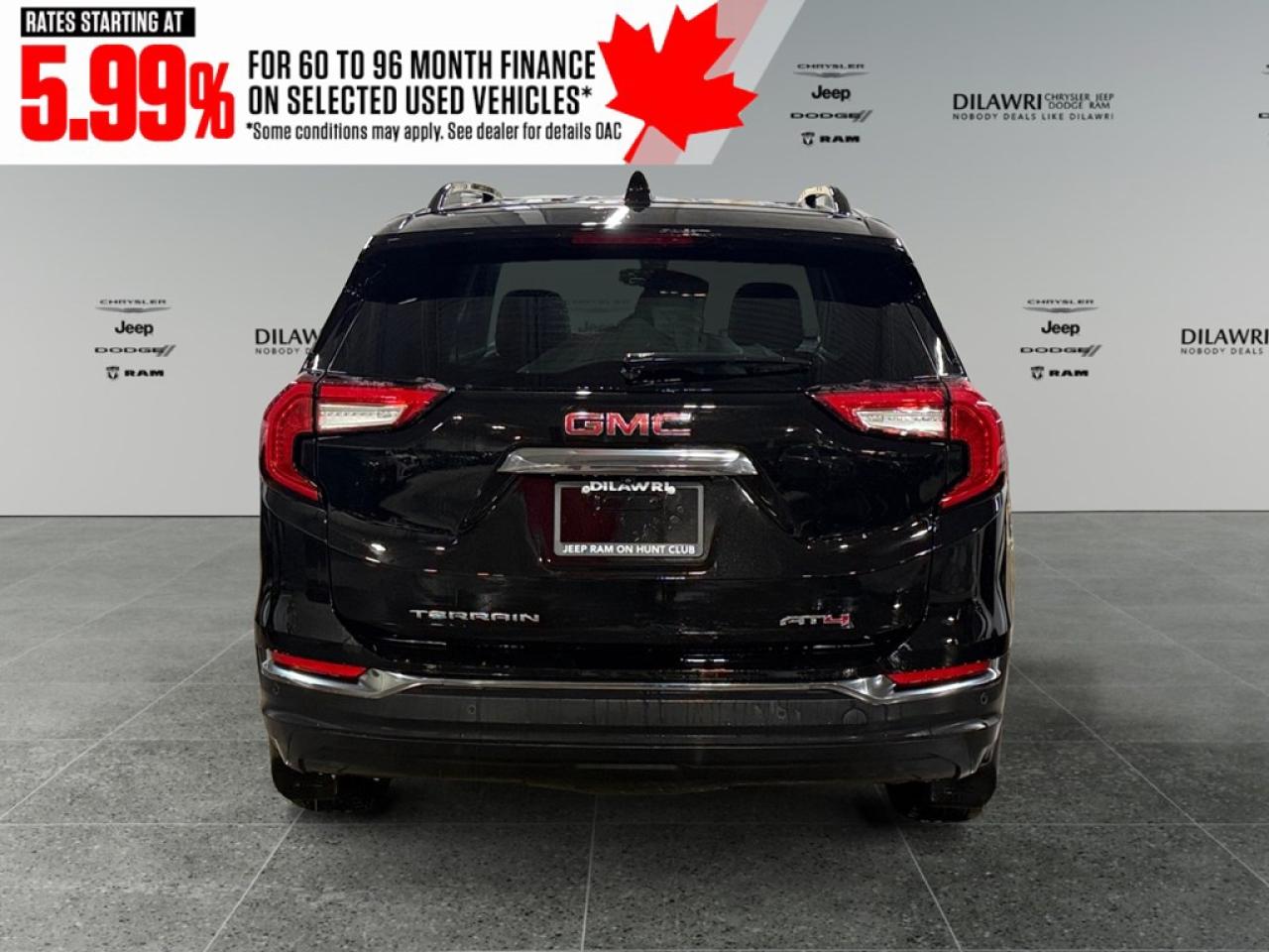 2022 GMC Terrain AWD 4dr AT4 Photo3