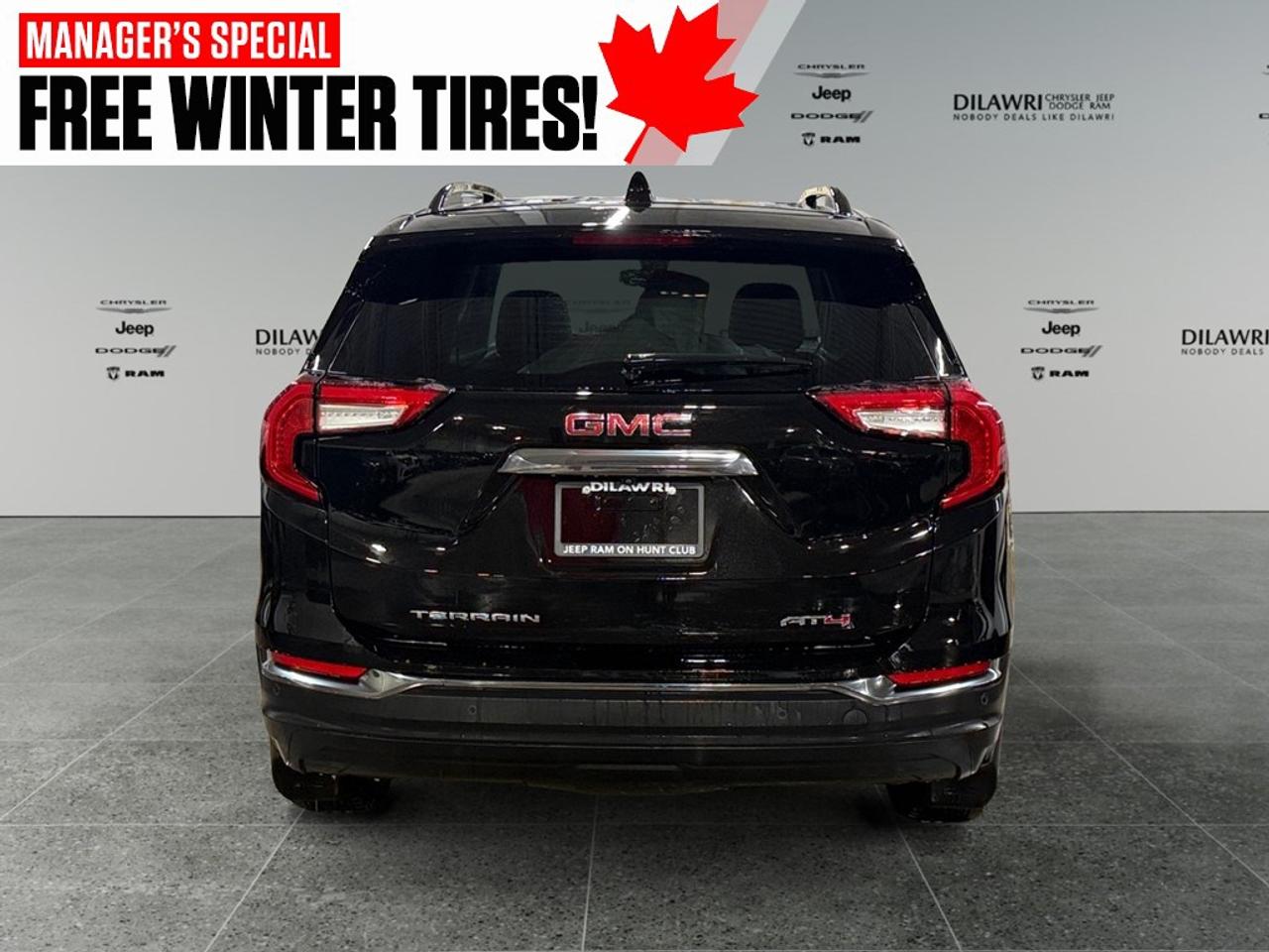 2022 GMC Terrain AWD 4dr AT4 Photo