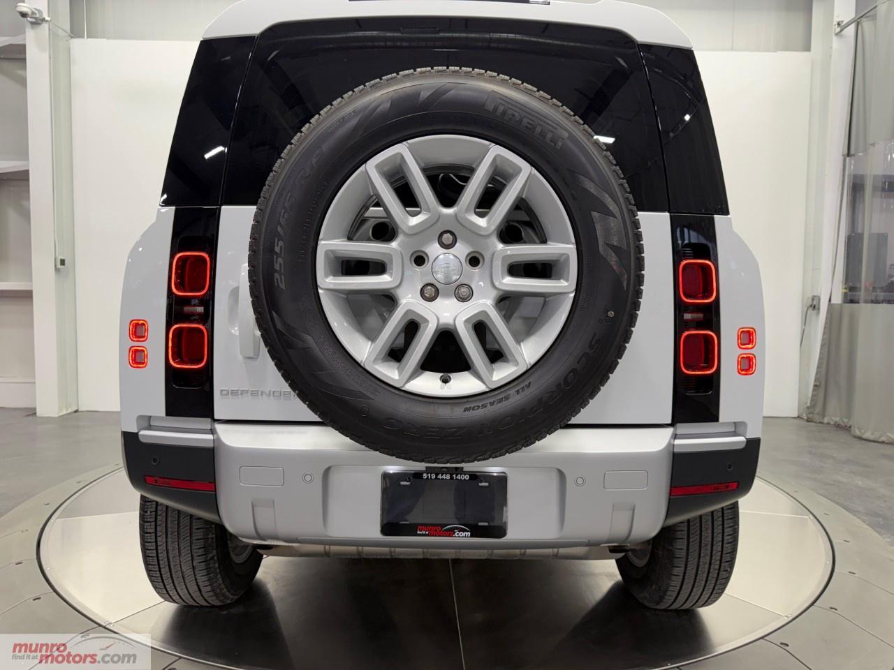 2025 Land Rover Defender 110 P300 S Photo