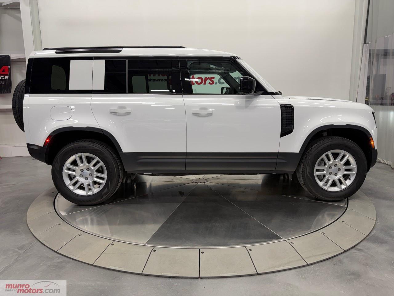 2025 Land Rover Defender 110 P300 S Photo