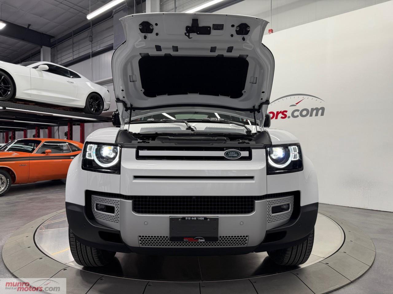 2025 Land Rover Defender 110 P300 S Photo