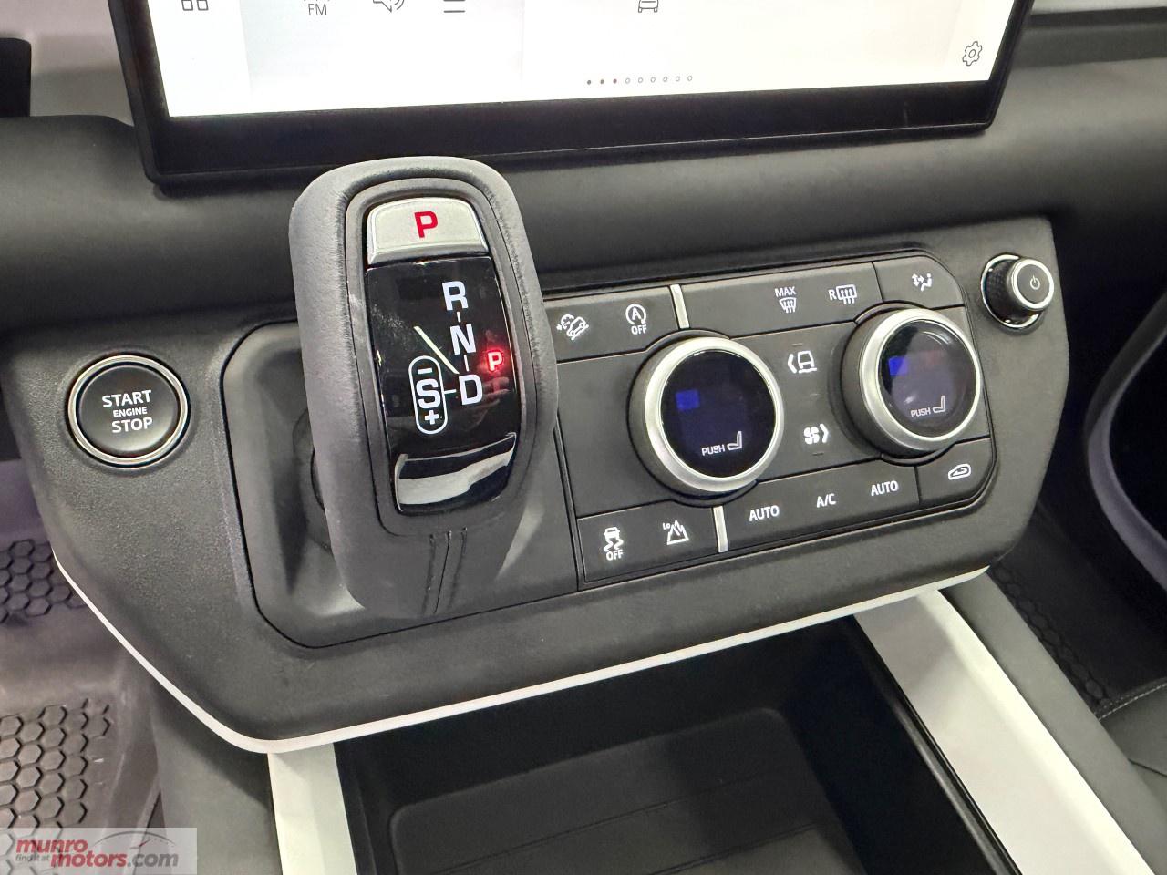 2025 Land Rover Defender 110 P300 S Photo