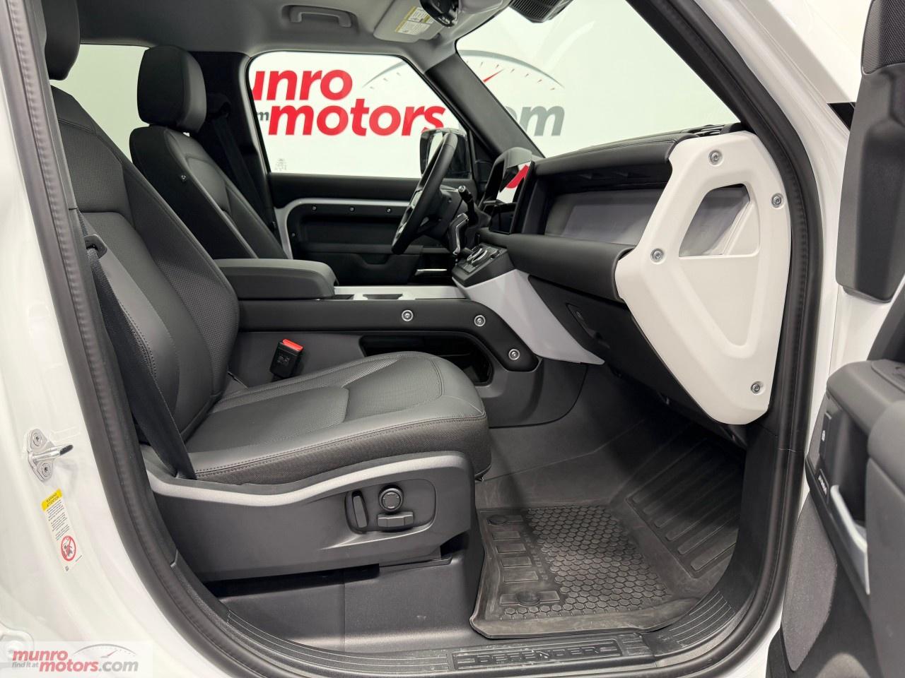 2025 Land Rover Defender 110 P300 S Photo