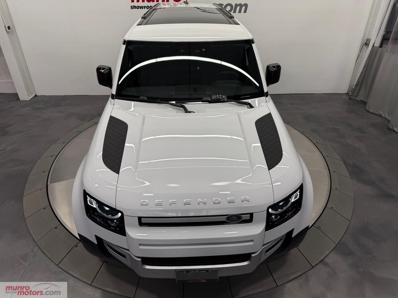 2025 Land Rover Defender 110 P300 S Photo