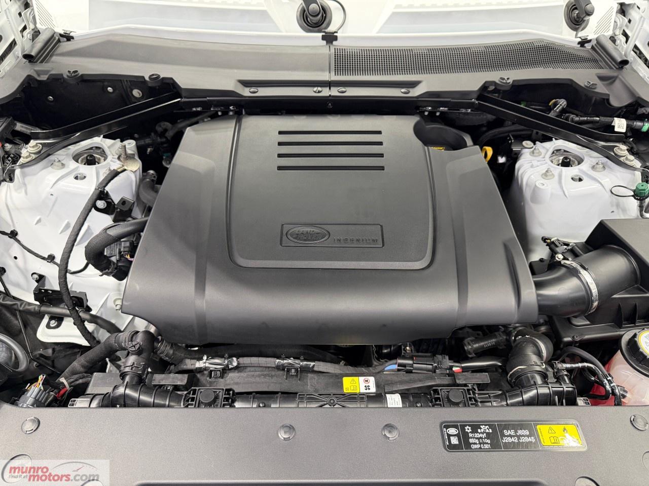 2025 Land Rover Defender 110 P300 S Photo