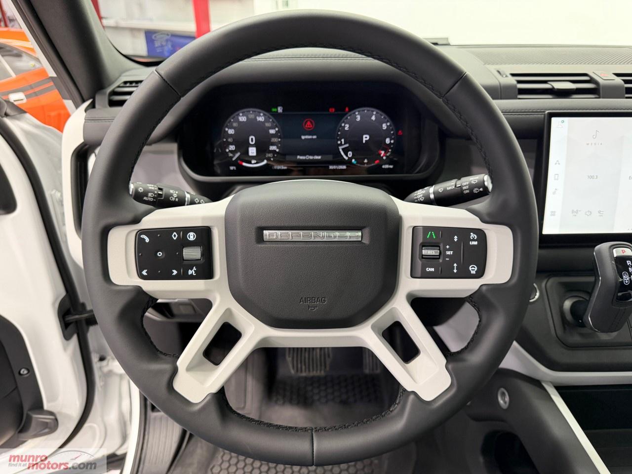 2025 Land Rover Defender 110 P300 S Photo