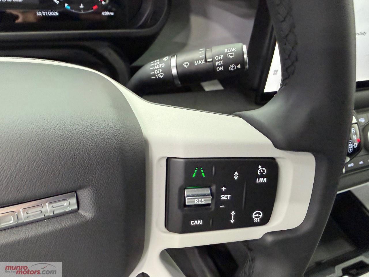 2025 Land Rover Defender 110 P300 S Photo