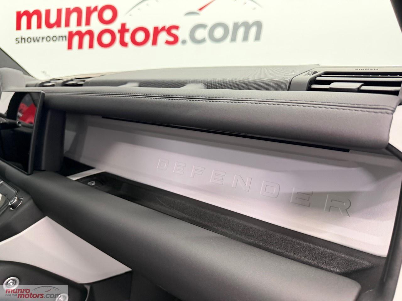 2025 Land Rover Defender 110 P300 S Photo