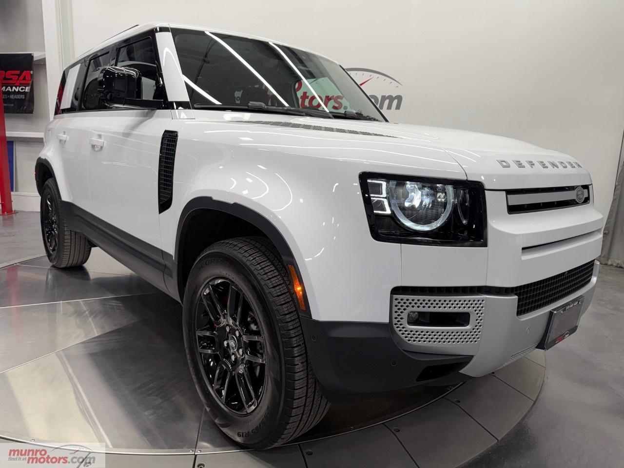 2025 Land Rover Defender 110 P300 S Photo0