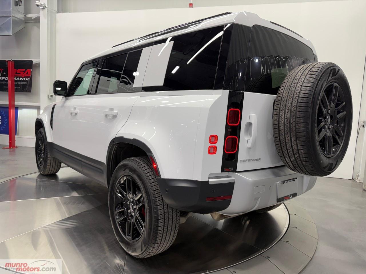 2025 Land Rover Defender 110 P300 S Photo
