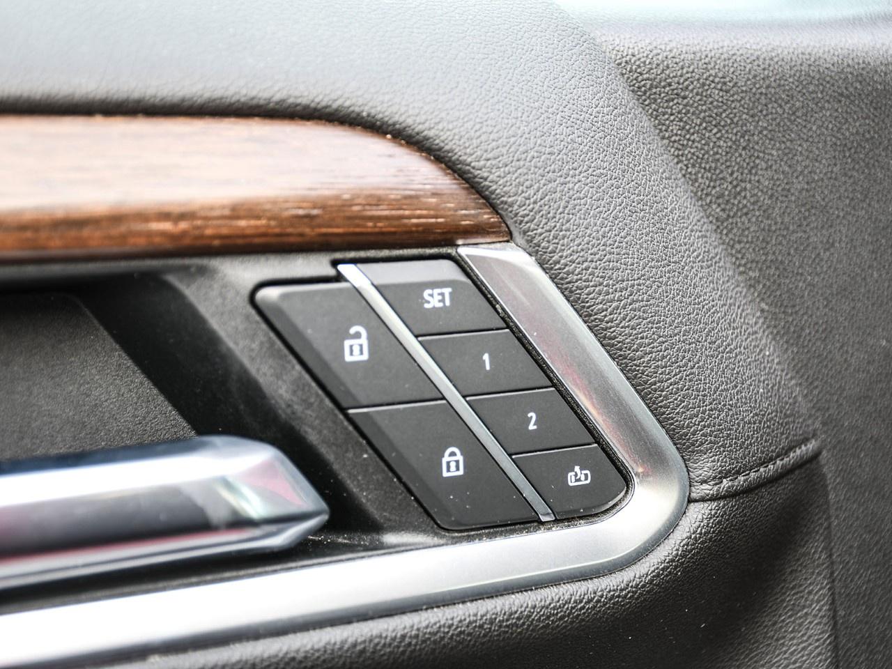 2022 Chevrolet Silverado 1500 Crew Cab Short Box 4-Wheel Drive High Country Photo