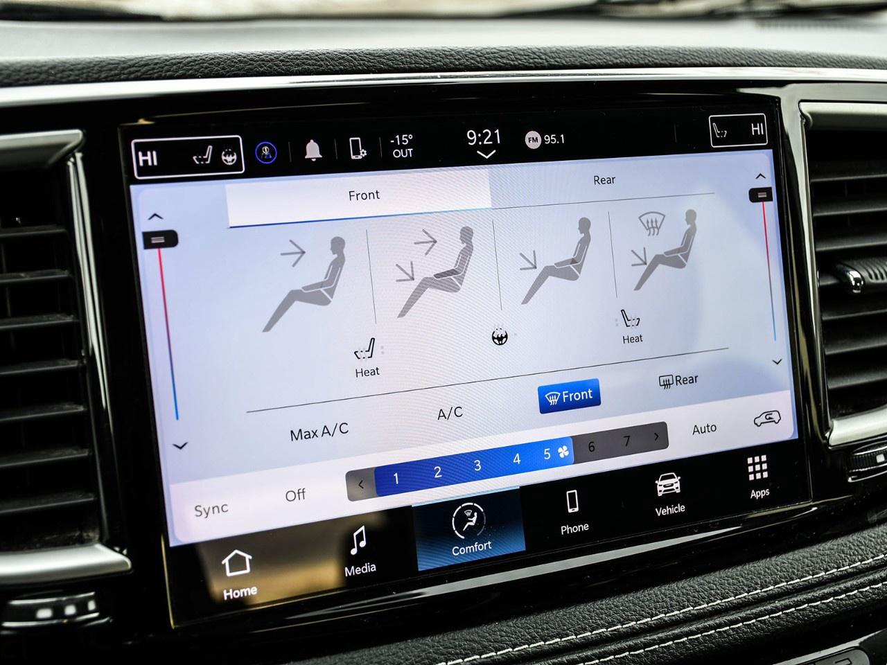 2023 Chrysler Pacifica Touring L FWD Photo