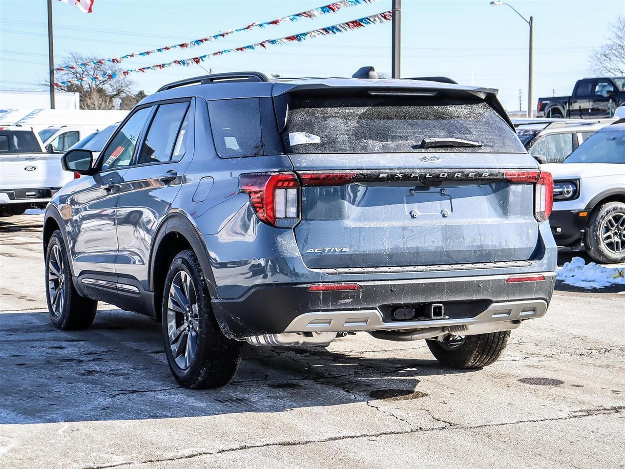 2026 Ford Explorer Active Photo