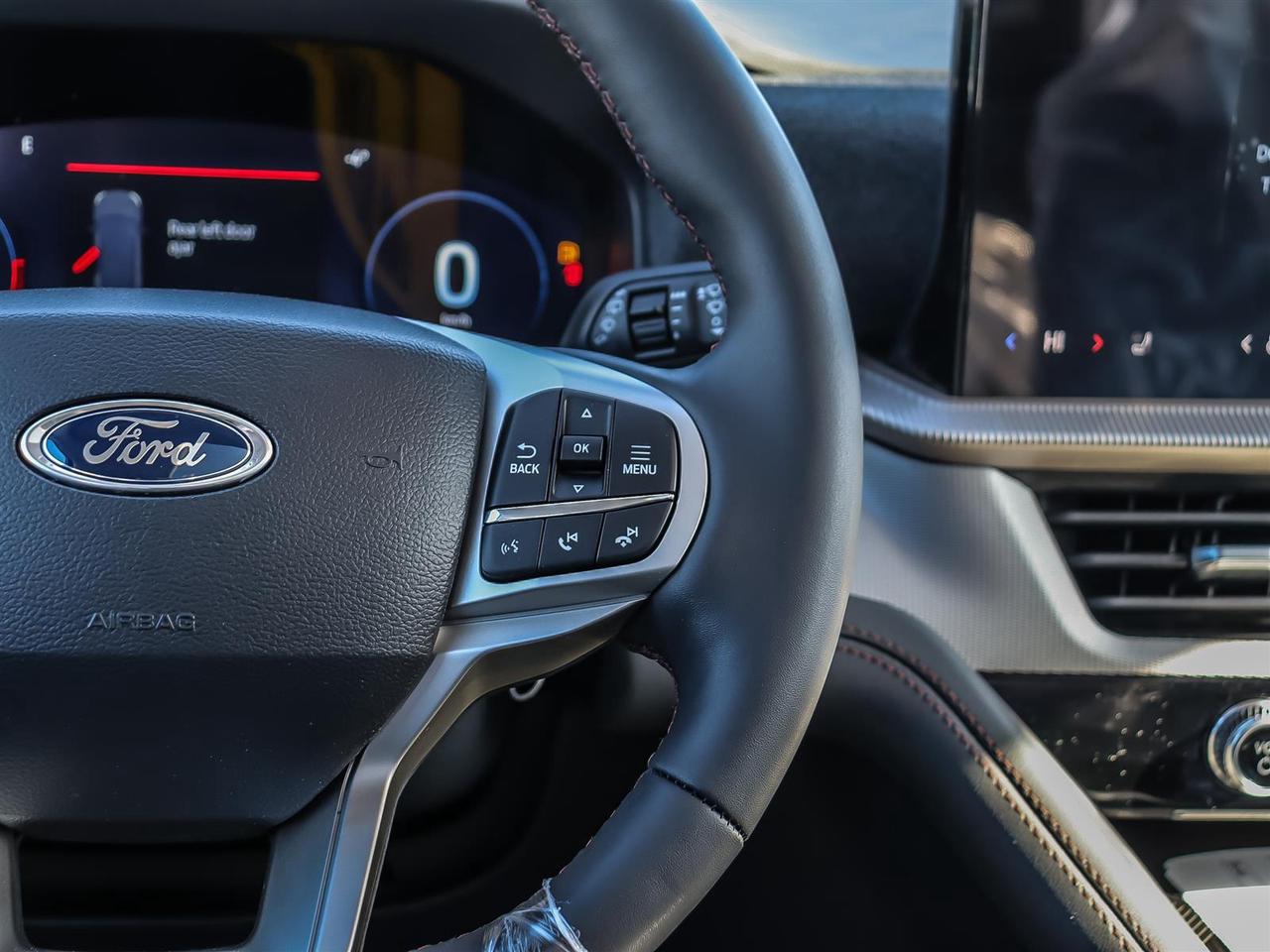 2026 Ford Explorer Active Photo