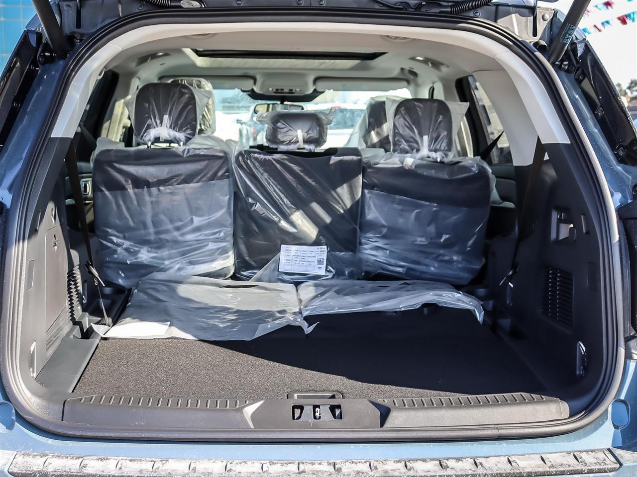 2026 Ford Explorer Active Photo