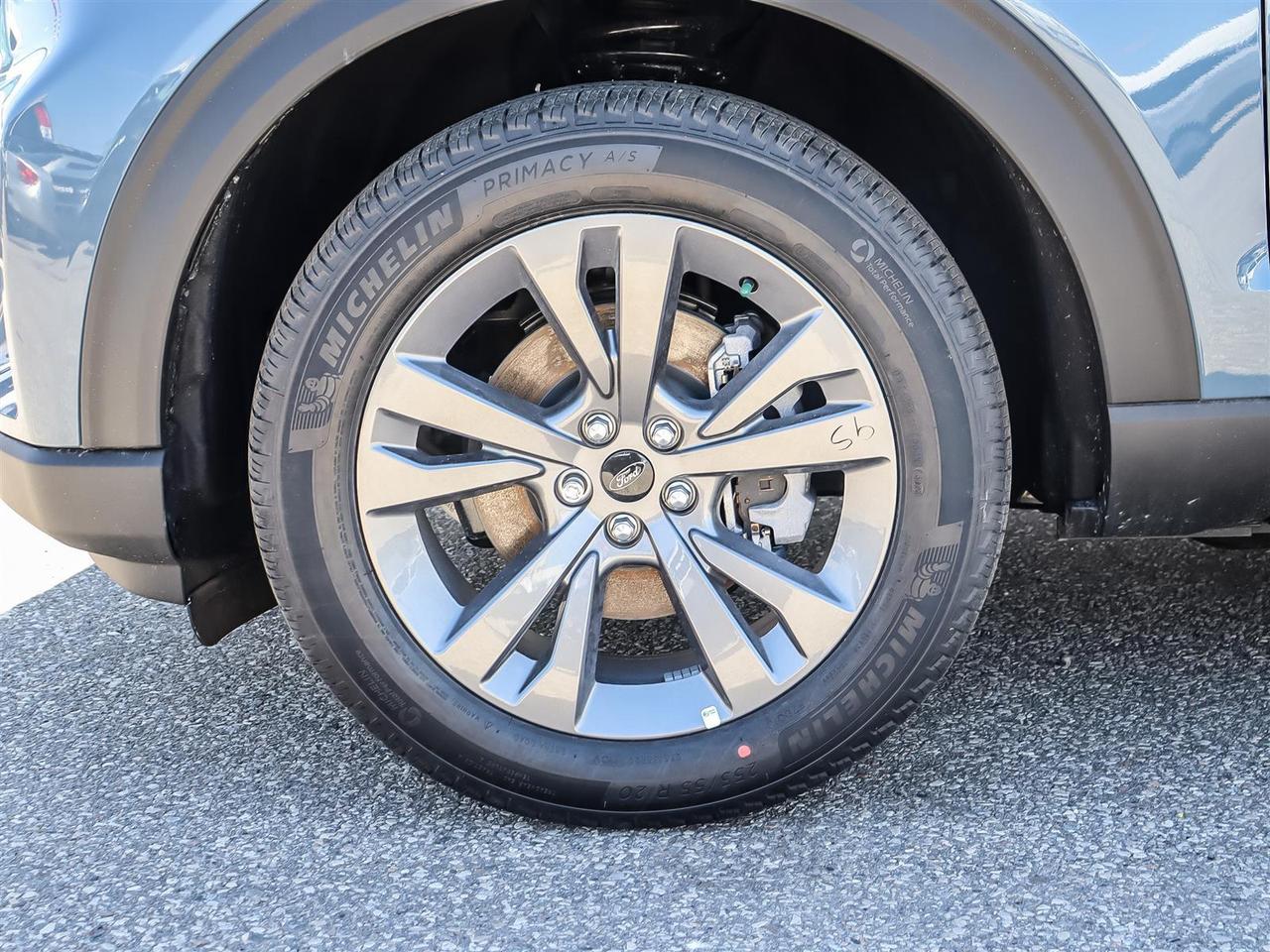 2026 Ford Explorer Active Photo