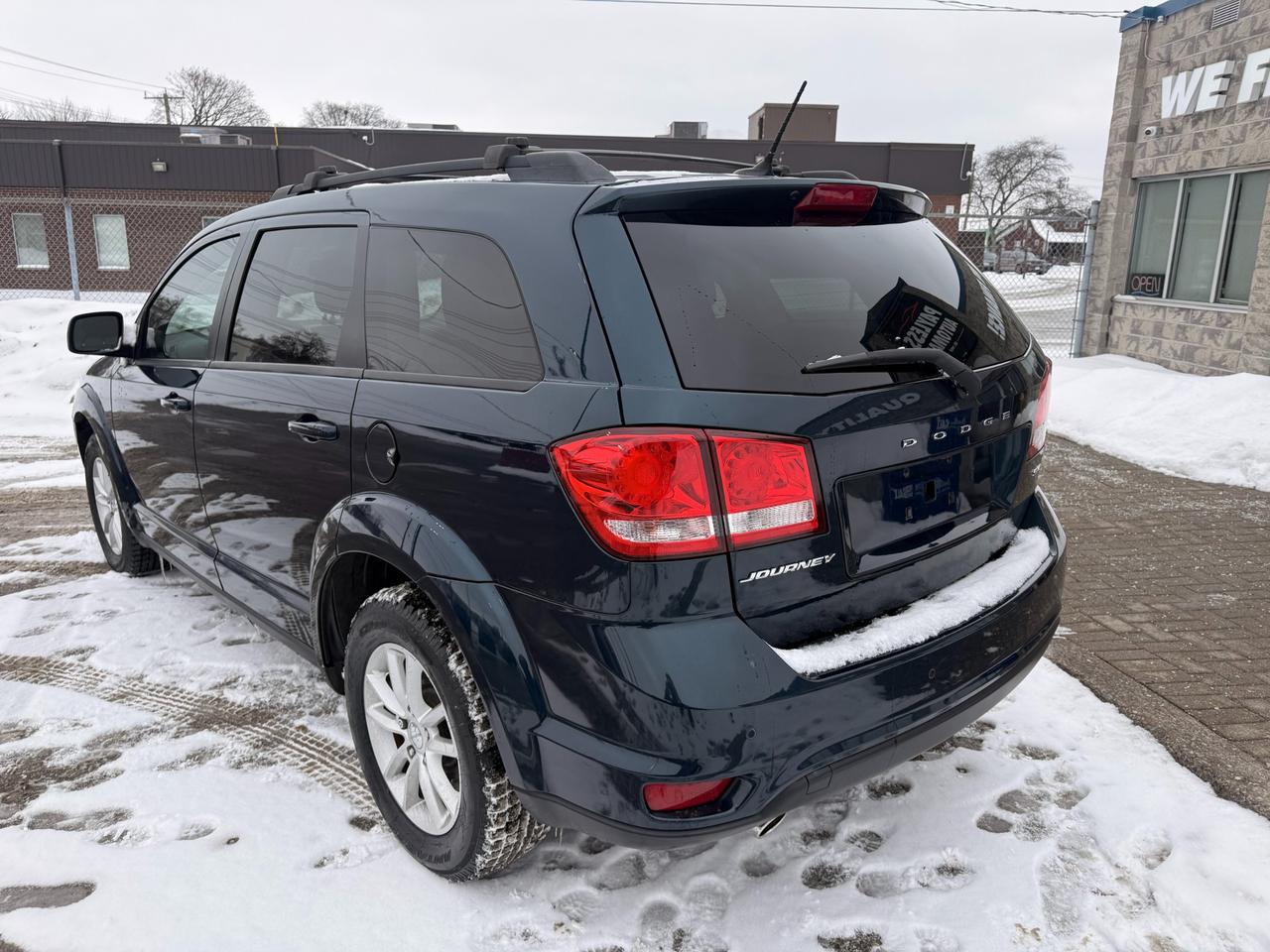 2015 Dodge Journey SXT 7 Passenger Photo