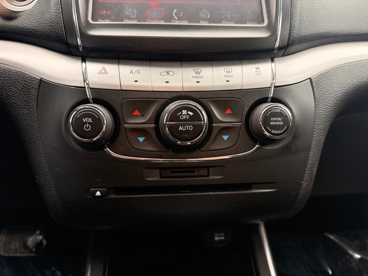 2015 Dodge Journey SXT 7 Passenger Photo