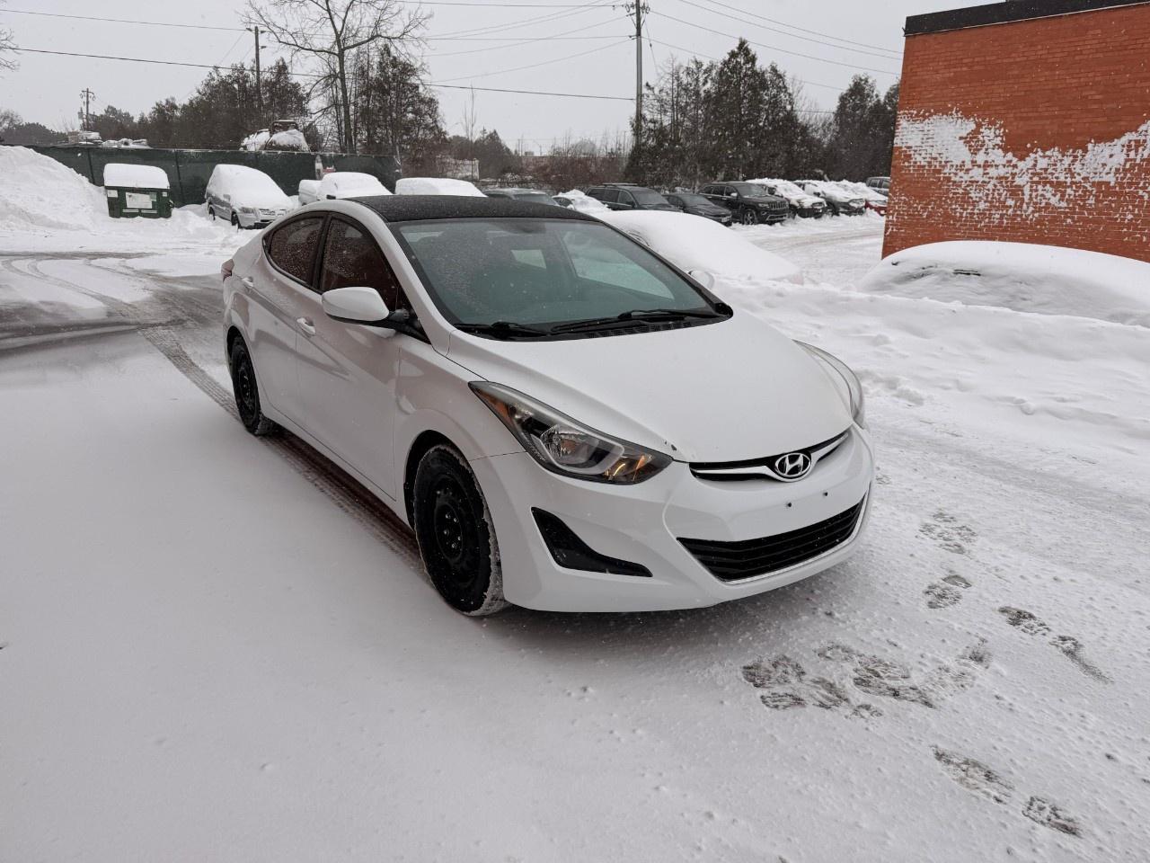 2015 Hyundai Elantra 4DR SDN AUTO GL Photo2