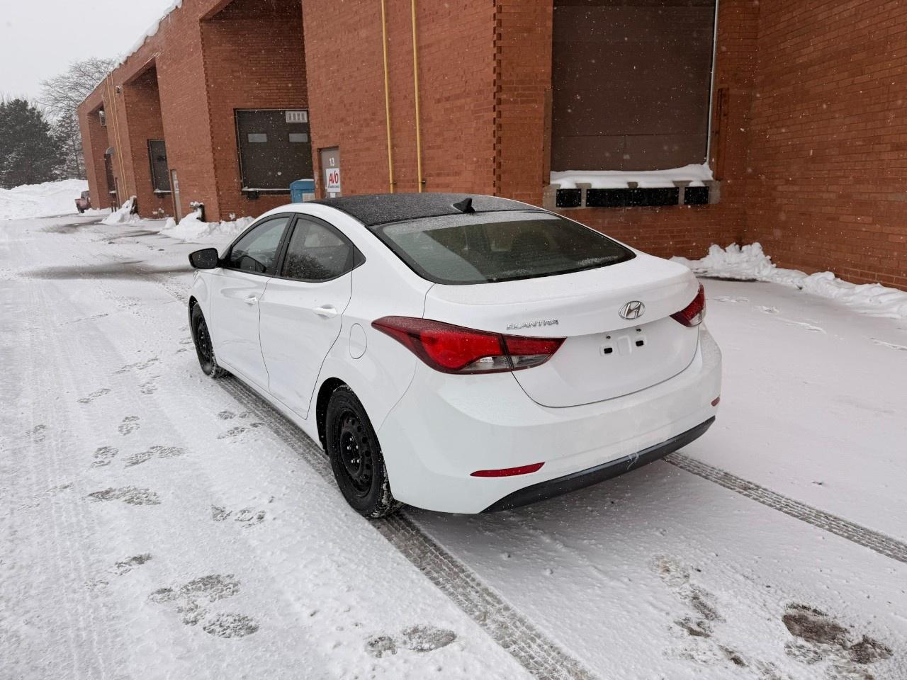 2015 Hyundai Elantra 4DR SDN AUTO GL Photo