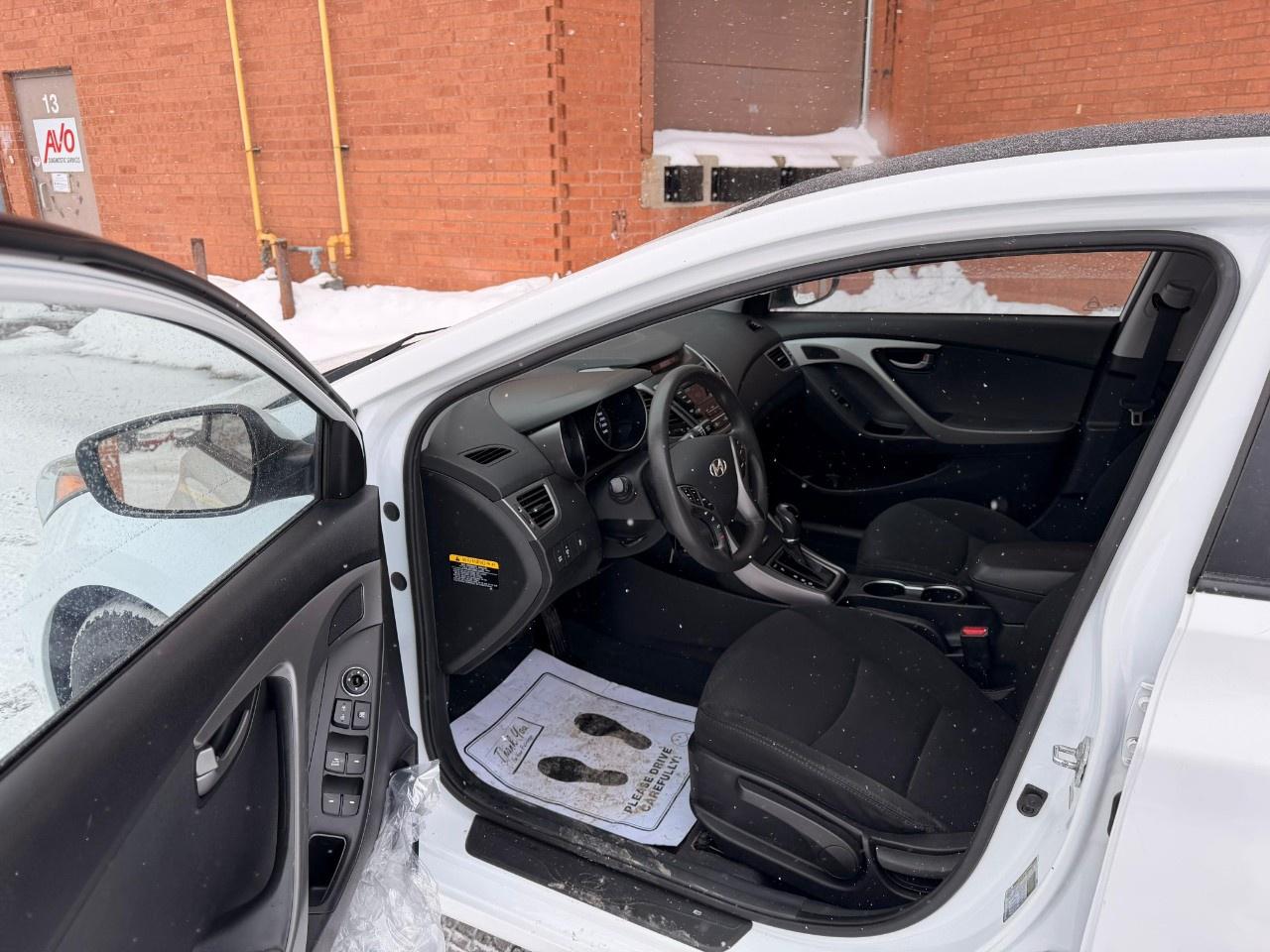 2015 Hyundai Elantra 4DR SDN AUTO GL Photo