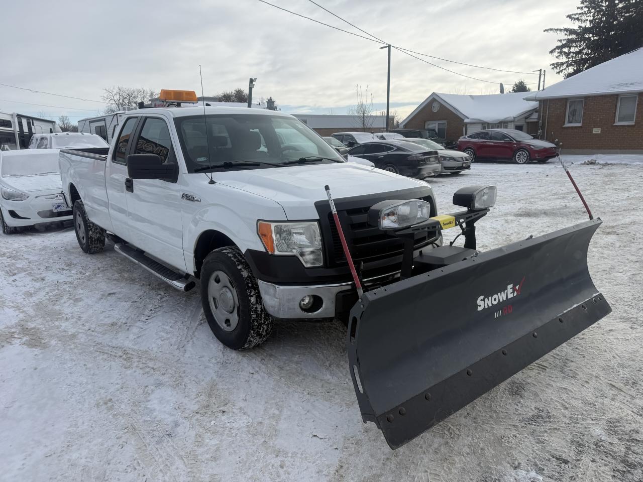2009 Ford F-150 XL, LOW KMS, NEW SNOW PLOW, ONLY 68KMS, CERT Photo