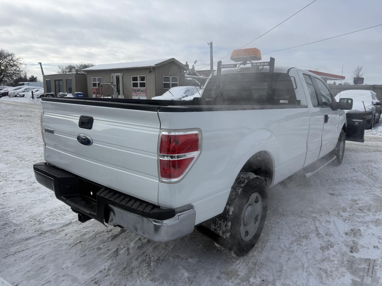 2009 Ford F-150 XL, LOW KMS, NEW SNOW PLOW, ONLY 68KMS, CERT Photo