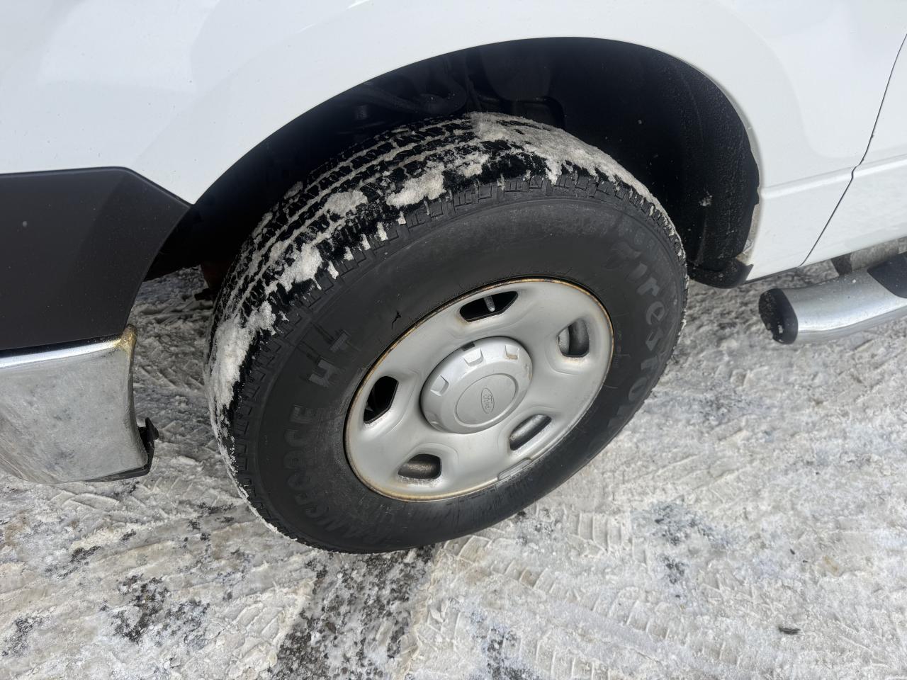 2009 Ford F-150 XL, LOW KMS, NEW SNOW PLOW, ONLY 68KMS, CERT Photo