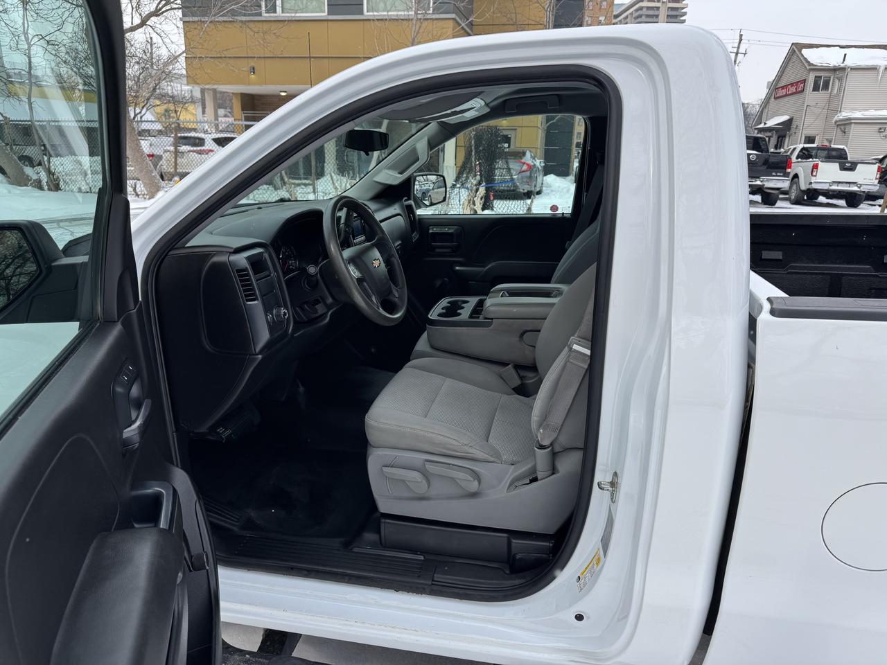 2014 Chevrolet Silverado 1500 LONGBOX V6 Photo