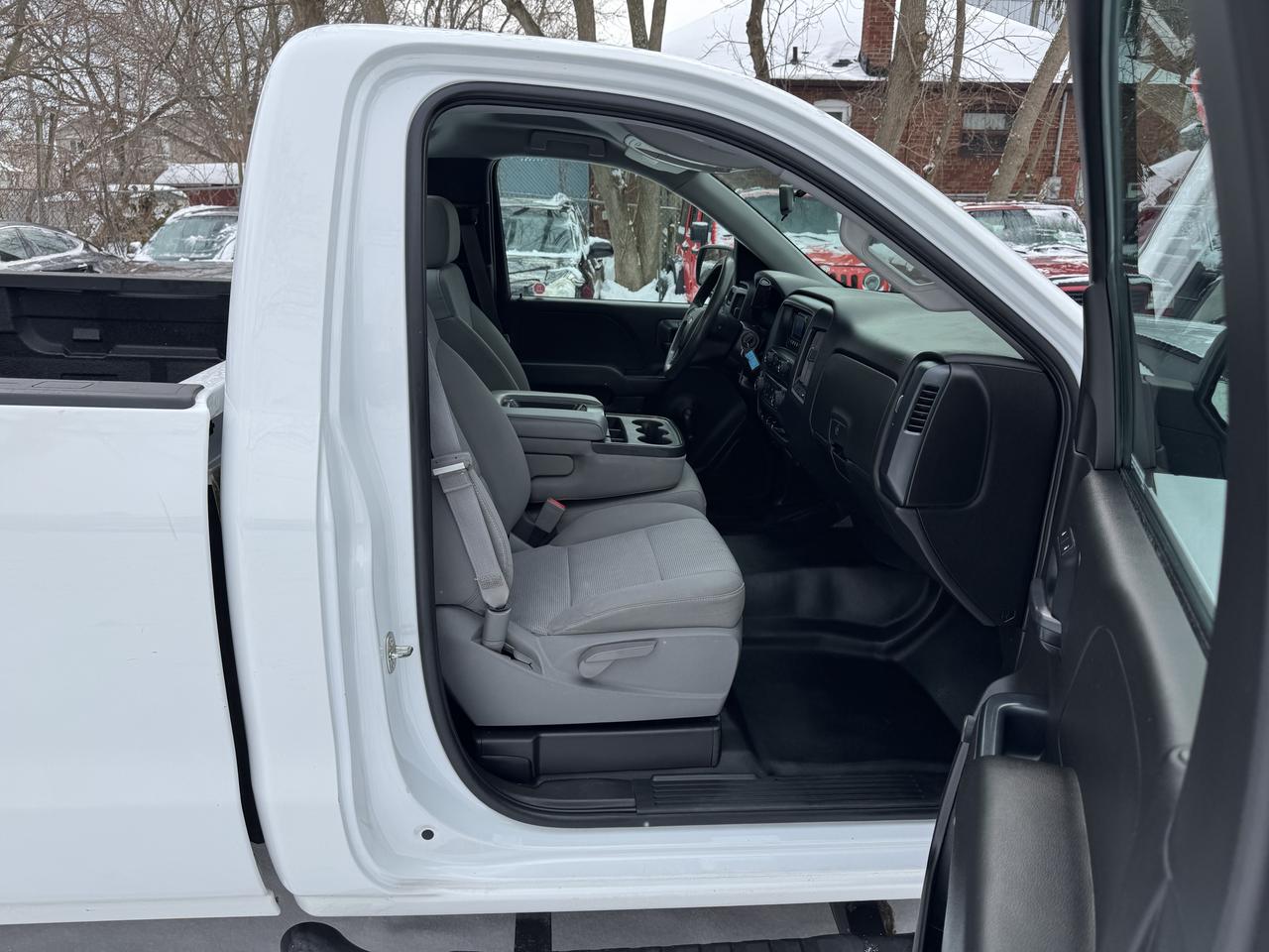 2014 Chevrolet Silverado 1500 LONGBOX V6 Photo