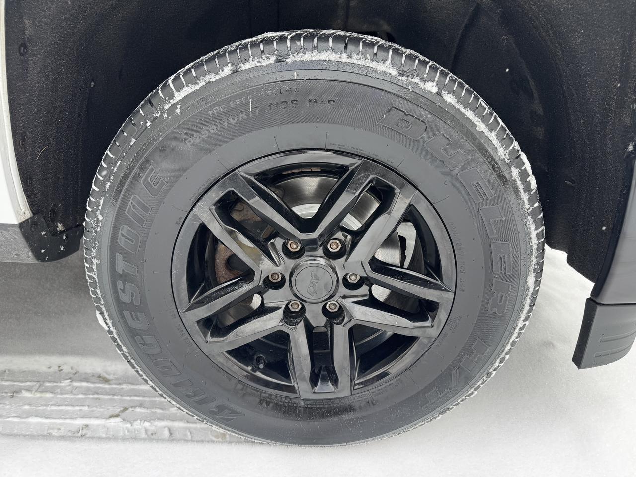 2014 Chevrolet Silverado 1500 LONGBOX V6 Photo