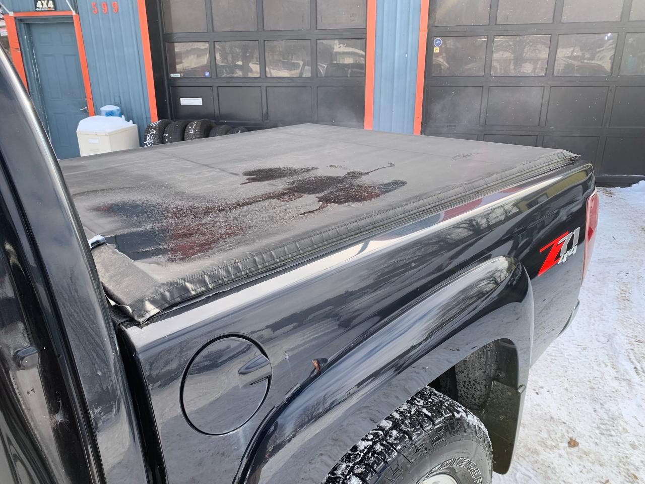 2005 Chevrolet Colorado 1SF LS Z71 Photo