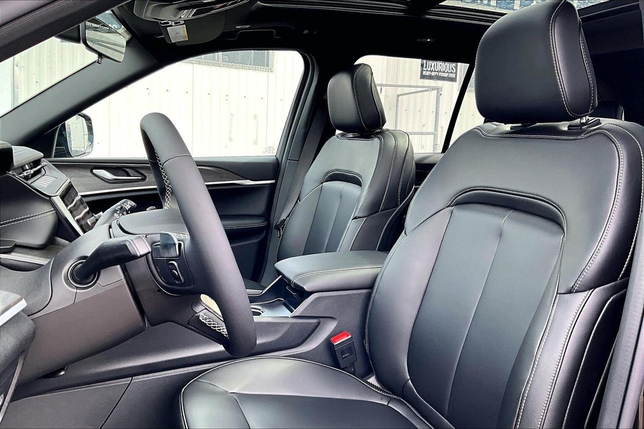 2026 Jeep Grand Cherokee LIMITED ALTITUDE | Pano Roof | Leather | Nav | 4x4 Photo