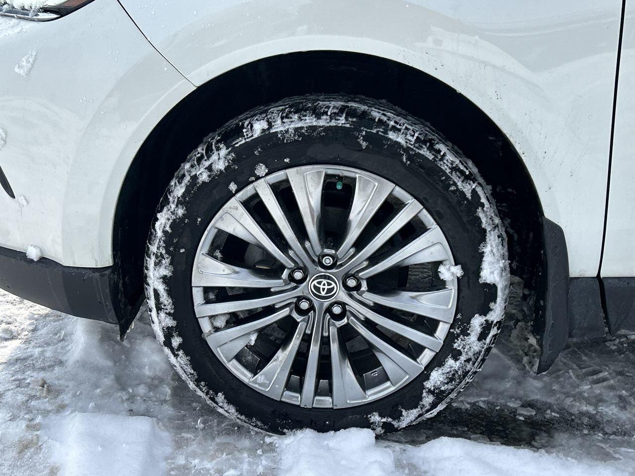 2022 Toyota Venza Venza Limited LOWEST IN THE MARKET|RARE Photo