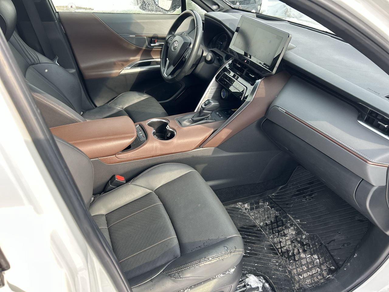 2022 Toyota Venza Venza Limited LOWEST IN THE MARKET|RARE Photo