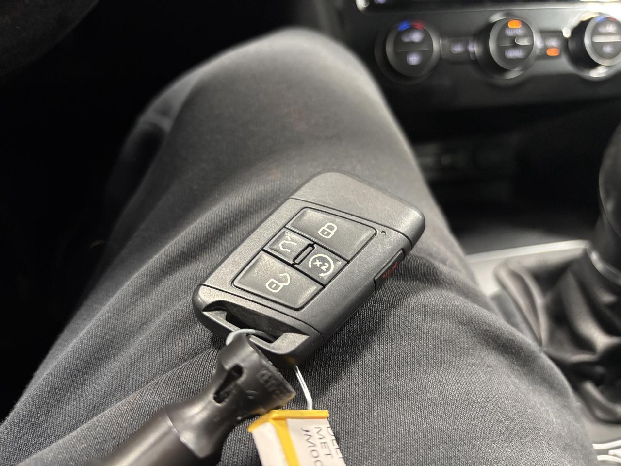 2018 Volkswagen Tiguan Highline|4MOTION|NAV|FENDERAUDIO|LEATHER|PANO|360| Photo