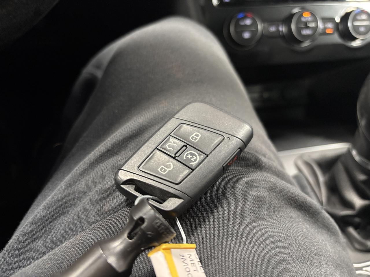 2018 Volkswagen Tiguan Highline|4MOTION|NAV|FENDERAUDIO|LEATHER|PANO|360| Photo