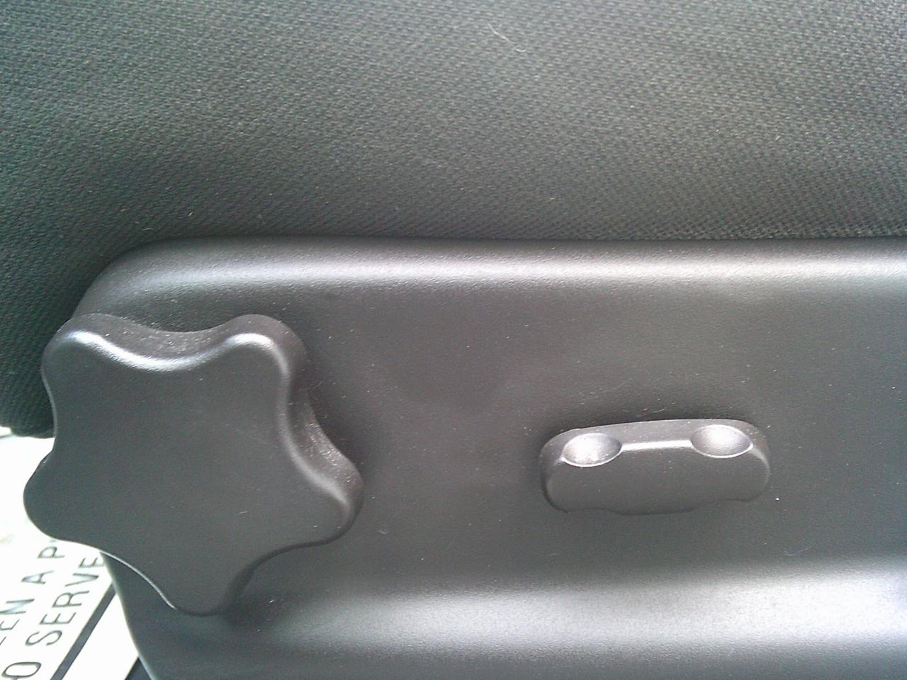 2012 Chevrolet Suburban 2WD 4dr 1500 Commercial Photo