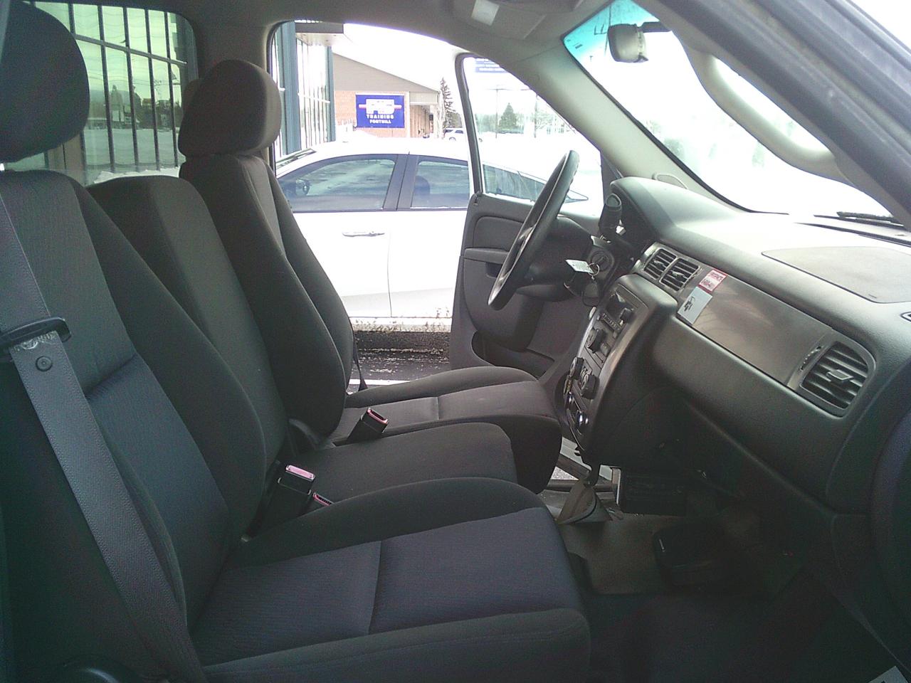 2012 Chevrolet Suburban 2WD 4dr 1500 Commercial Photo