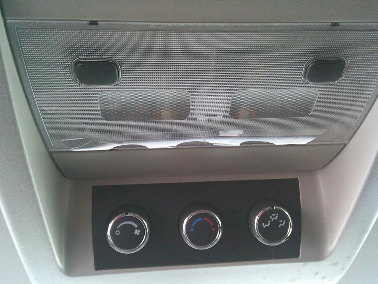 2012 Chevrolet Suburban 2WD 4dr 1500 Commercial Photo