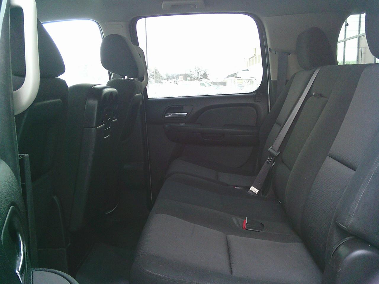 2012 Chevrolet Suburban 2WD 4dr 1500 Commercial Photo