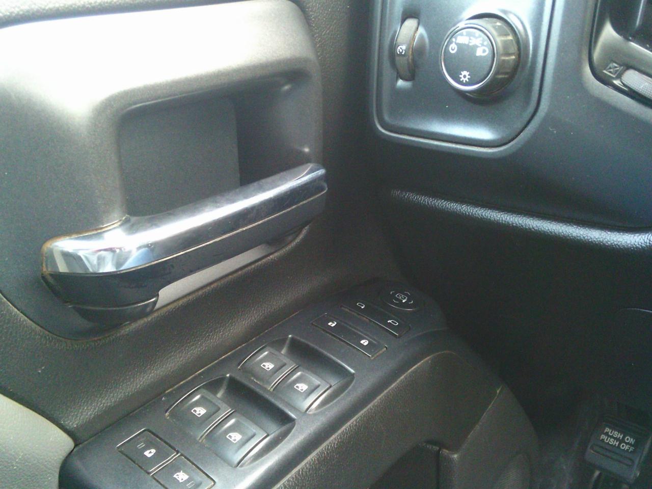 2018 Chevrolet Silverado 1500 4WD Crew Cab 153.0 Work Truck Photo