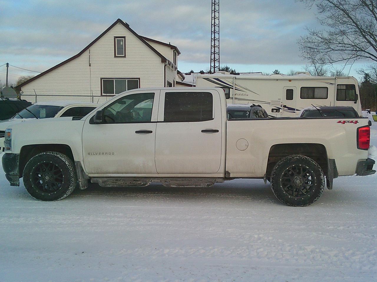 2018 Chevrolet Silverado 1500 4WD Crew Cab 153.0 Work Truck Photo4