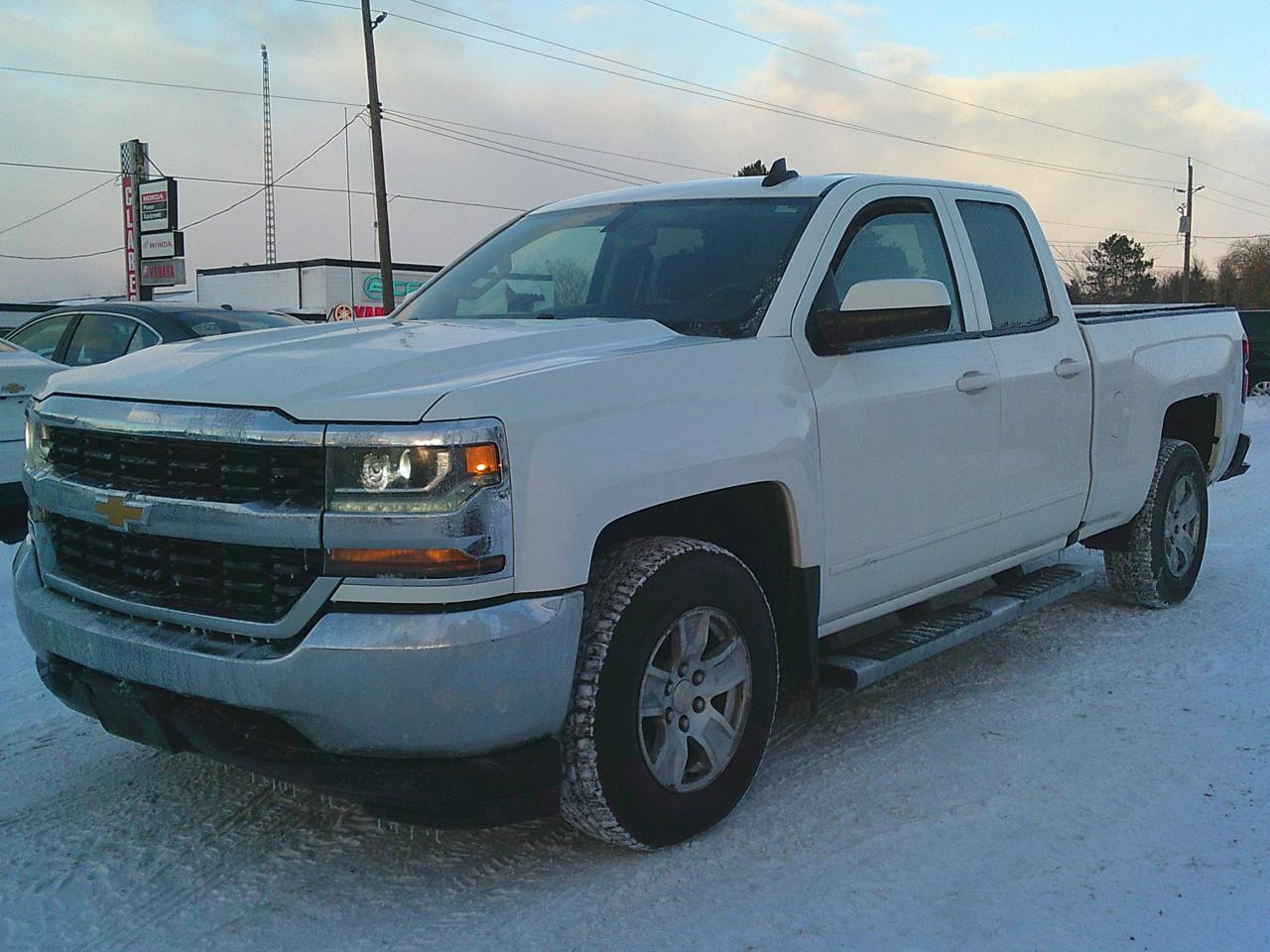 2019 Chevrolet Silverado 1500 4WD Double Cab LT w-1LT Photo1