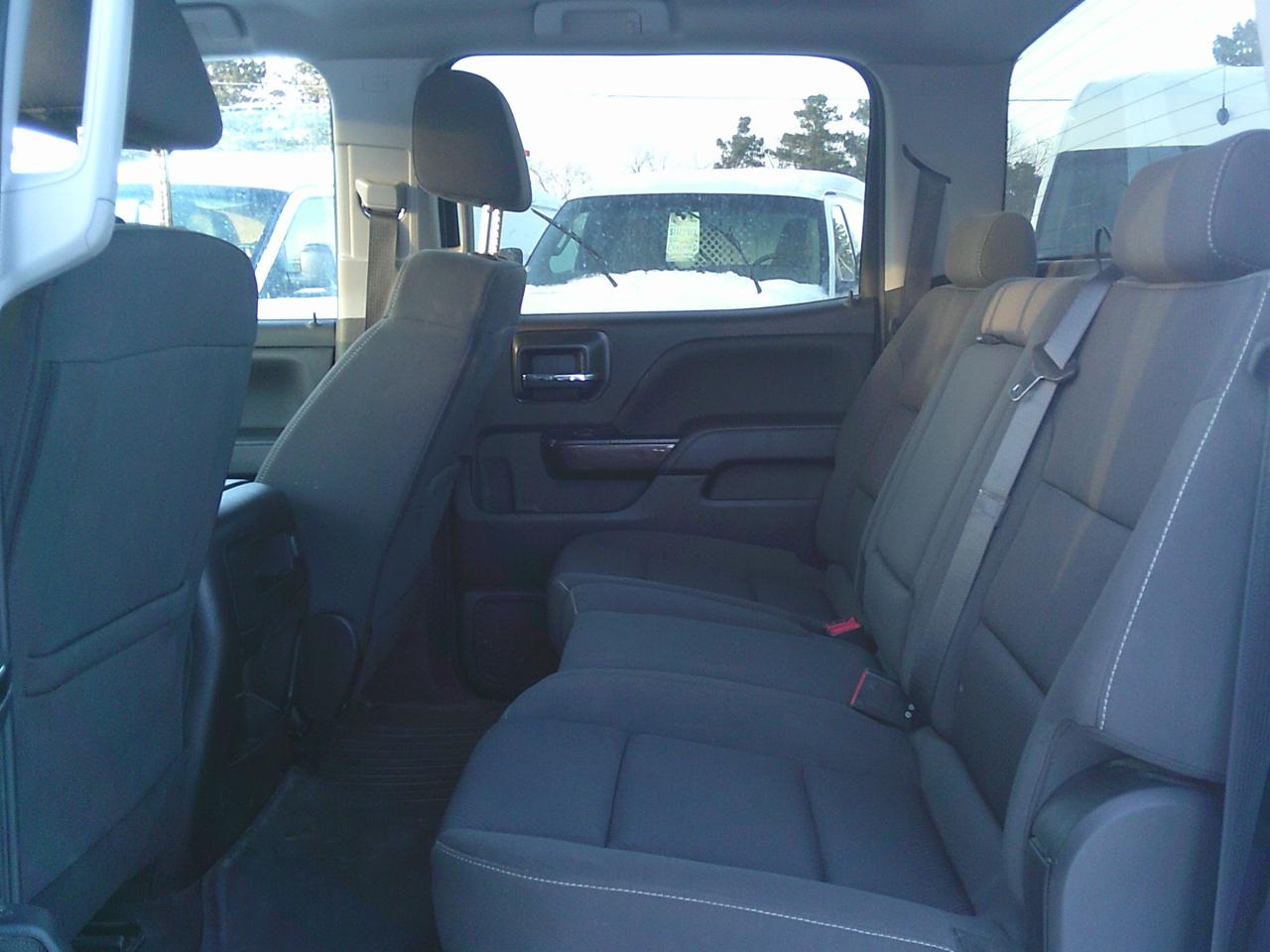 2018 GMC Sierra 1500 4WD Crew Cab 143.5  SLE Photo