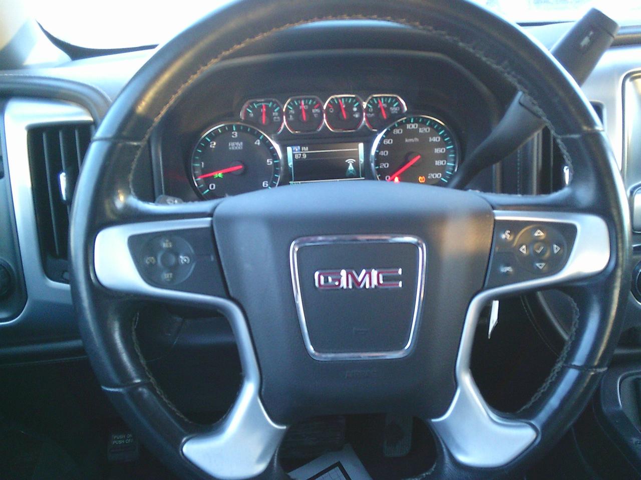 2018 GMC Sierra 1500 4WD Crew Cab 143.5  SLE Photo