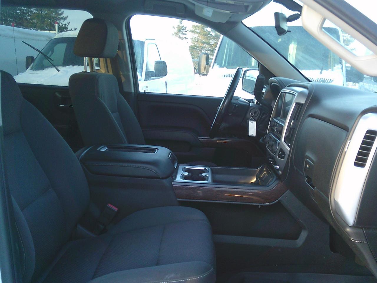 2018 GMC Sierra 1500 4WD Crew Cab 143.5  SLE Photo